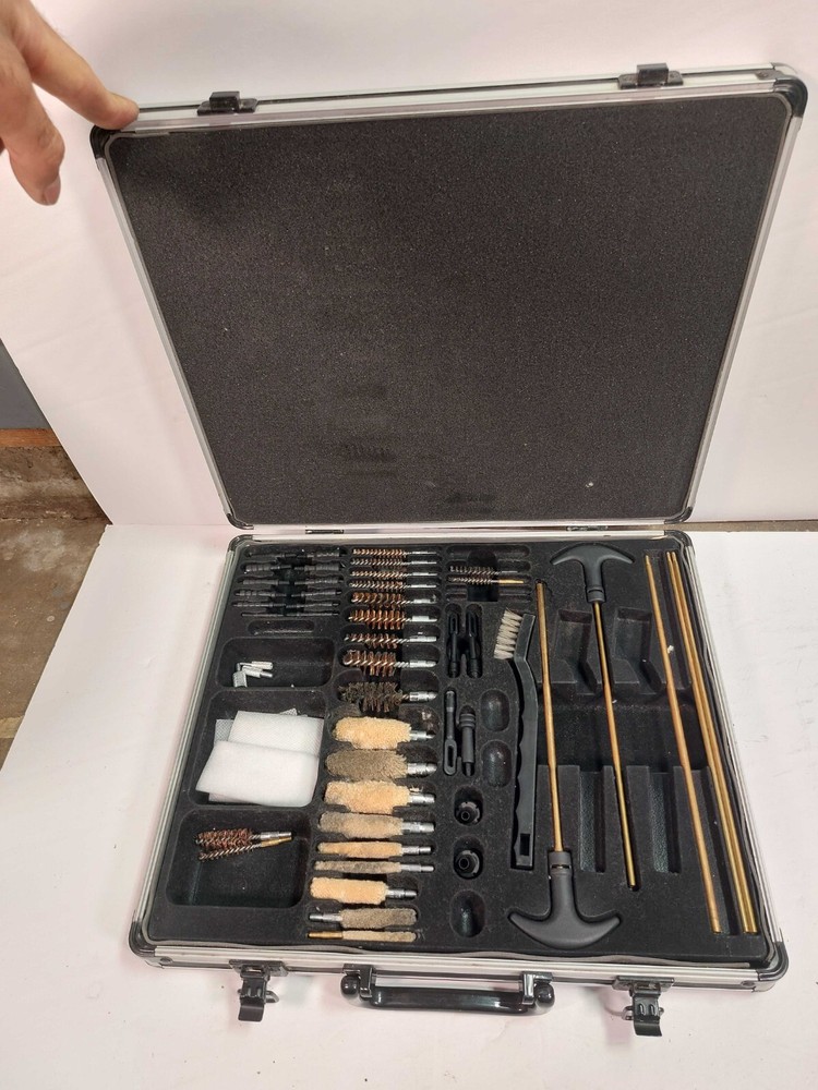 OUTERS Universal .17 & Up 62-Piece 70090 Gun Cleaning Kit In Aluminum Case