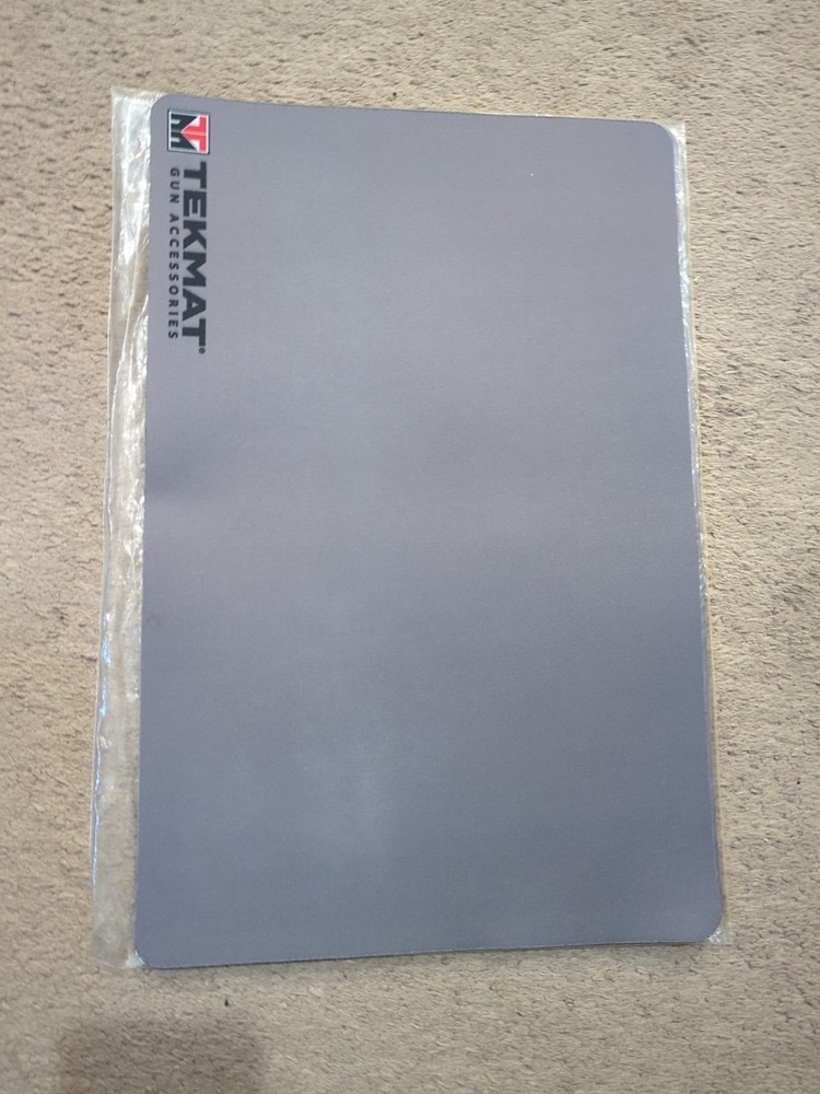TekMat Logo 17″x11″ Grey Gun Cleaning Mat – TEK-R17-TMLOGO-GY