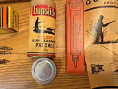 VTG. GUNSLICK RIFLE CLEANING KIT #477 & CONTENTS (RAMROD, GREESE, PATCHES, LUBE