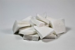 .223/.22-.270 CAL/5.56-6MM DRY 1 1/8″ SQUARE COTTON PATCHES QTY. 500 / EMSS2041F