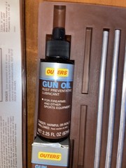 Outers Gun Cleaning Kit, For Universal Gun Cleaning, 8 Piece**, Plastic Box #bs