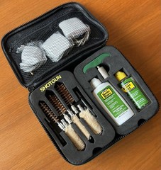 NEW! Remington Universal Fast Snap Gun Cleaning Kit w/ Green Case