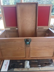 DAC GUN CLEANING STATION 15.75″ X 7.5″ X 10″ Composite Wood Cabinet W/Accessori