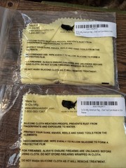 2 USA SILICONE GUN & REEL CLOTH, PROTECTS, POLISHES TREATED NOS SI-CLO MFG NOS