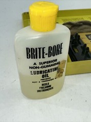 Vintage NOS BRITE-BORE Universal Gun Cleaning Kit in Metal Case / NEW in BOX