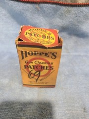 Vintage Hoppe’s No. 3 Cotton Gun Cleaning Patches, White, .270-.35 Caliber