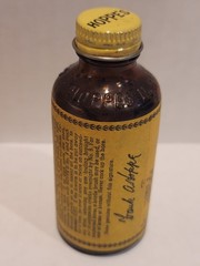 Vintage Hoppe’s No. 9 Nitro Powder Solvent Glass Bottle with Box and Instruction