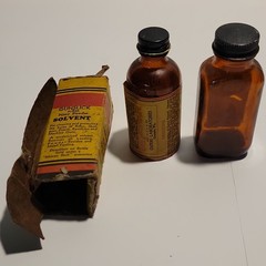 Gunslick Vintage Cleaning Solvent and Gun Oil Amber Glass Bottles Set