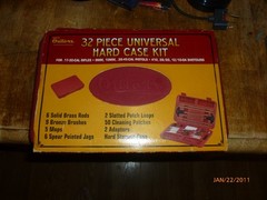 Outers gun cleaning kit- 32 piece universal hard case kit