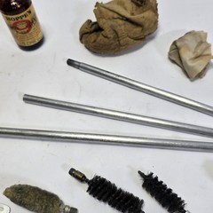 Vintage 12 Gauge Shotgun Cleaning Kit w/ Hoppe’s Oil Rods Brushes Bachmann Case