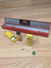 Daisy BB Air Gun Cleaning Kit Red Metal Box READ description