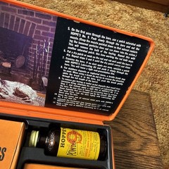 VINTAGE Hoppe’s No. 9 Gun Cleaning Kit In Case Cardboard Sleeve Oil Can Patches