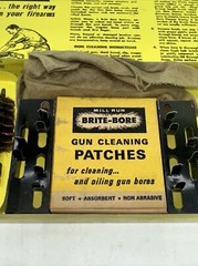 Vintage NOS BRITE-BORE Universal Gun Cleaning Kit in Metal Case / NEW in BOX
