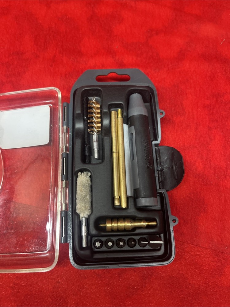 TACTICAL PERFORMANCE .40/10MM CAL PISTOL CLEANING KIT (h58)