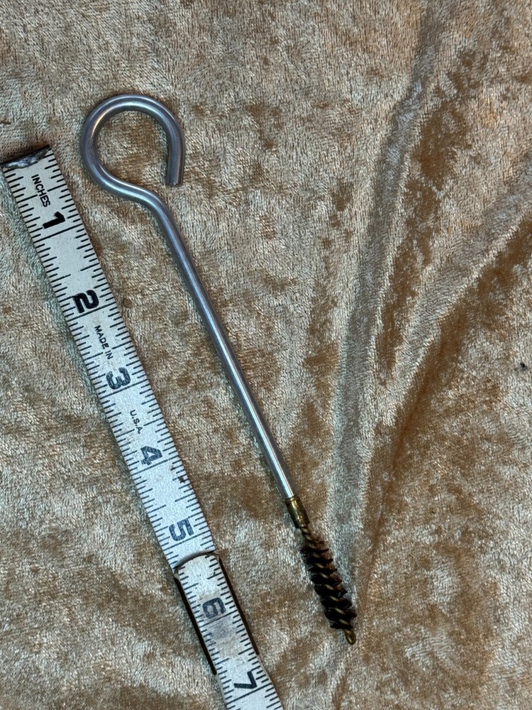 E81 – Vintage Smith & Wesson .38 S&W Special Cleaning Rod & Bore Brush