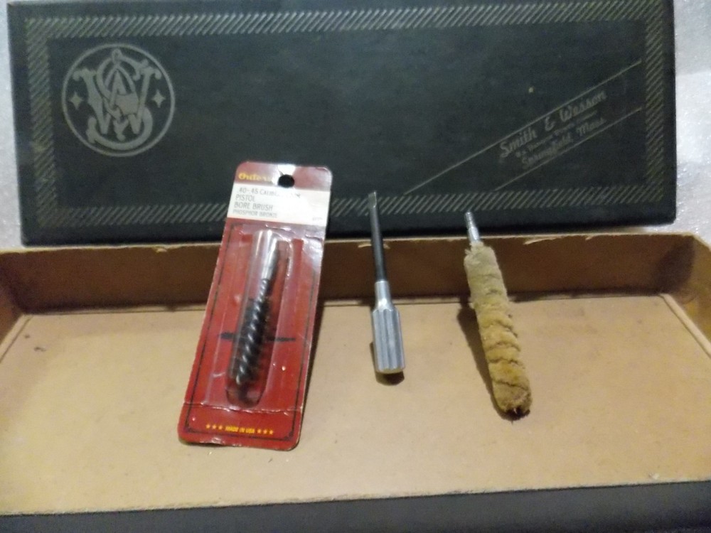 Smith wesson Md 14 6 inch box & screw driver mop bore brush vintage