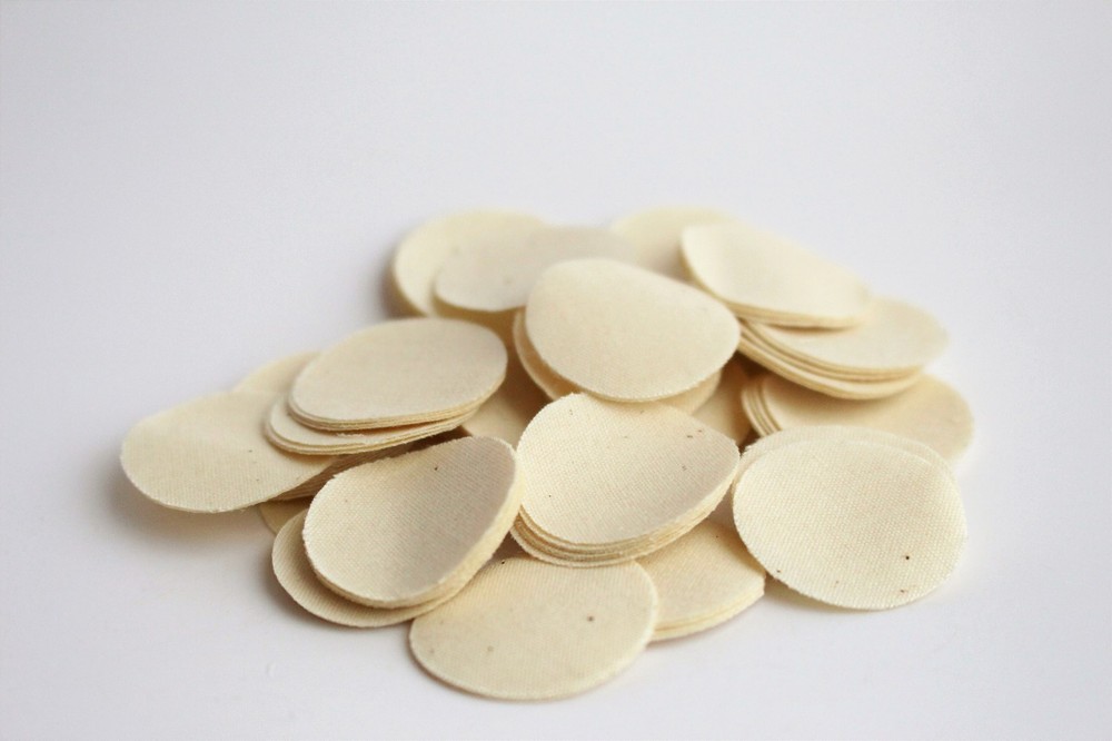 .30-.39 CAL/ 7/8″ ROUND .005″ THICK OILED SHOOTING PATCHES / QTY. 100 / EMSS3052