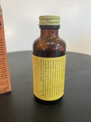 Vintage 2oz. Hoppe’s Trade Nitro Powder Solvent No. 9 B18