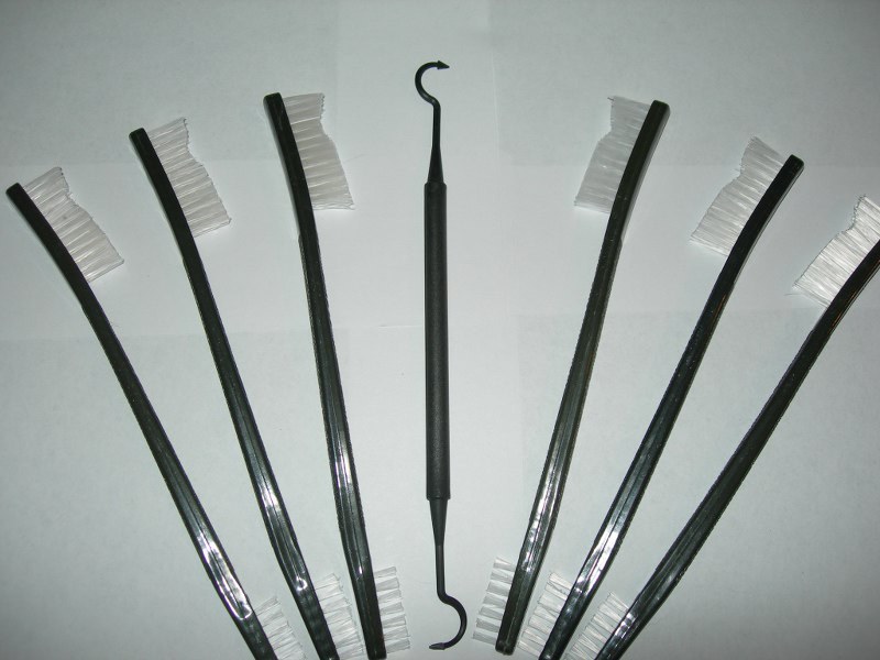 SIX! Double Ended Nylon Gun Rifle Pistol Cleaning Brushes BRUSH & FREE PICK/Ship