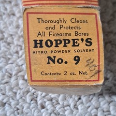 Vintage 1937 Hoppe’s No. 9 Nitro Powder Cleaning Solvent 2 oz Glass Bottle, Box