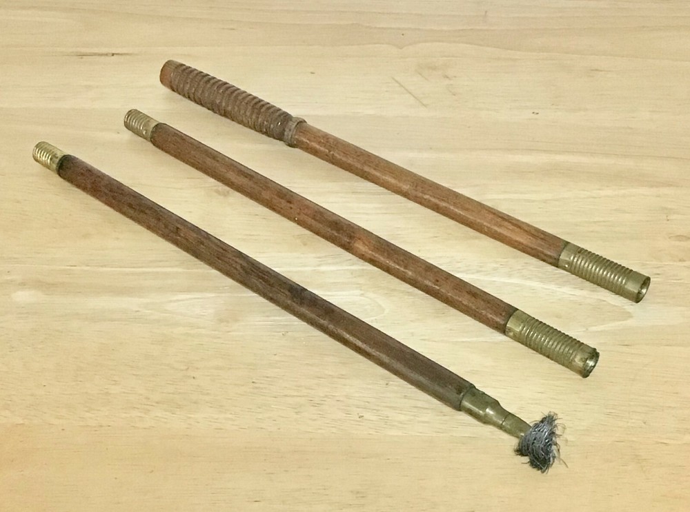 VINTAGE 3 PIECE WOOD & BRASS GUN / RIFLE CLEANING ROD