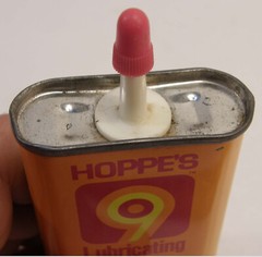 HOPPE’S No 9 LUBRICATING OIL OILER TIN 1/2 FULL APPROXIMATELY 1.5 FLUID OUNCES