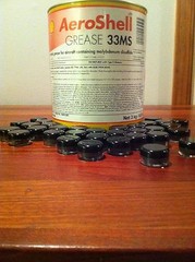 AeroShell 33ms Barrel & Nut Lithium Moly Synthetic Grease-Mil Spec (Select Qty)