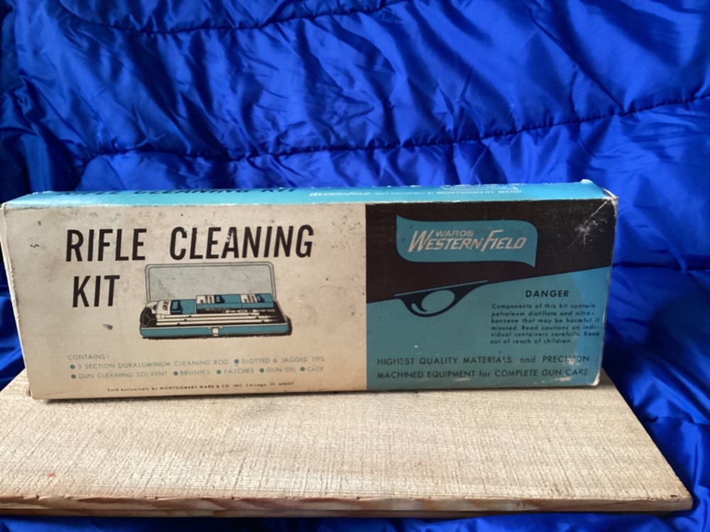 Vtg Wards Western Field 22CAL Rifle Cleaning Kit with Original Box – Pre-owned