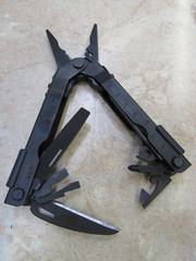 OTIS CQB CLEANING KIT 5.56mm 223 w/ GERBER MULTI TOOL in Molle Pouch US Military