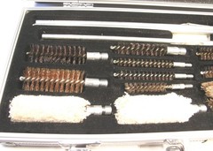 PRE-OWNED HOPPE’S 76 PC UNIVERSAL GUN CLEANING ACCESSORY KIT W/CARRY CASE UAC76