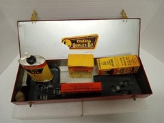Vintage Outers Gunslick Rifle Gun Kit 13.5″ Long 4.5″ H Empty Cases Display Only