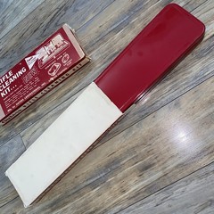 Vintage Outers Gunslick Rifle Gun Kit #477 30 & 22 Cal Red Metal Box Made In USA