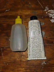VINTAGE BRITE BORE OIL AND GREASE GUN RIFLE SHOTGUN
