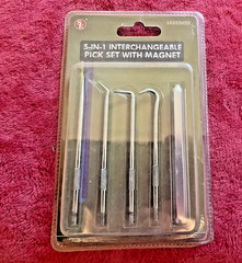 Metal Picks to Aid in Cleaning Guns, New, 4 with magnetic handle