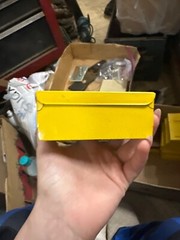 One dozen shotgun cleaning brishes No.492 only 6 brushes in tin outers