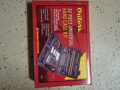 outers gun cleaning kit. 32 piece universal hard case kit. New