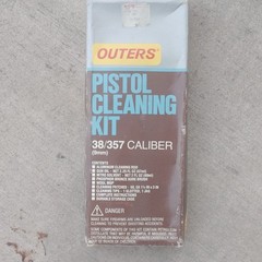 Outers Pistol Cleaning Kit .38/.357/9mm w/ Rod, Oil, Solvent, Case