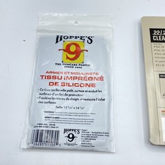 Field & Stream .22 Caliber Cleaning Kit & Hoppe”s Gun & Reel Silicone Cloth