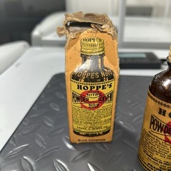 Vintage Hoppe’s Nitro Powder Gun Bore Solvent No. 9 1/3 Full And Patches 1/2 Ful