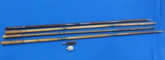 VINTAGE SHOTGUN WOOD CLEANING RODS (4 TOTAL) BRASS CONNECTORS AND ACCESSORIES