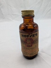 Vintage 1950s Hoppe’s No. 9 Nitro Powder Solvent Glass Bottle EMPTY