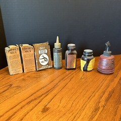 Lot Vintage HOPPE’S And OUTERS Gun Cleaning items – Solvent, Oil, Cloth And More