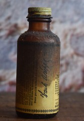 Vintage Hoppes Trade Nitro Powder Solvent No 9 Bottle in Original Box